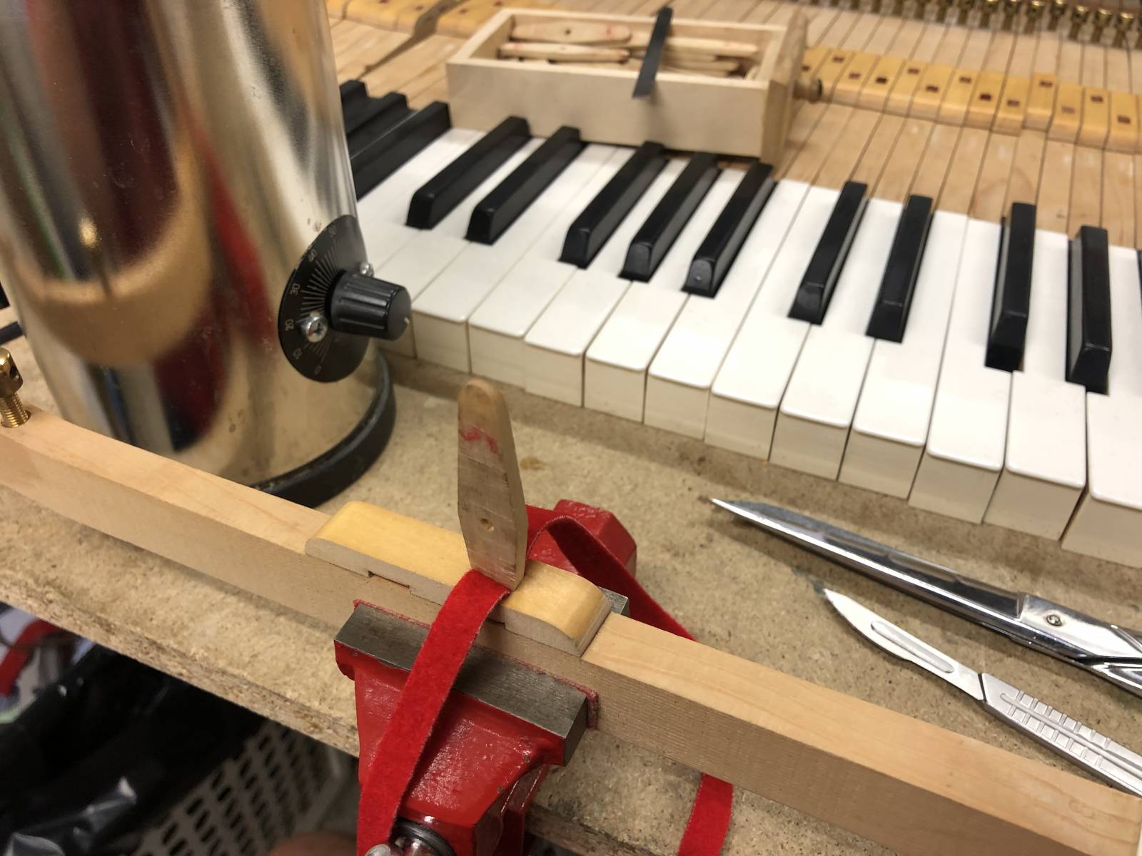 Restauration de Piano à queue de la marque haut de gamme Steinway & Sons