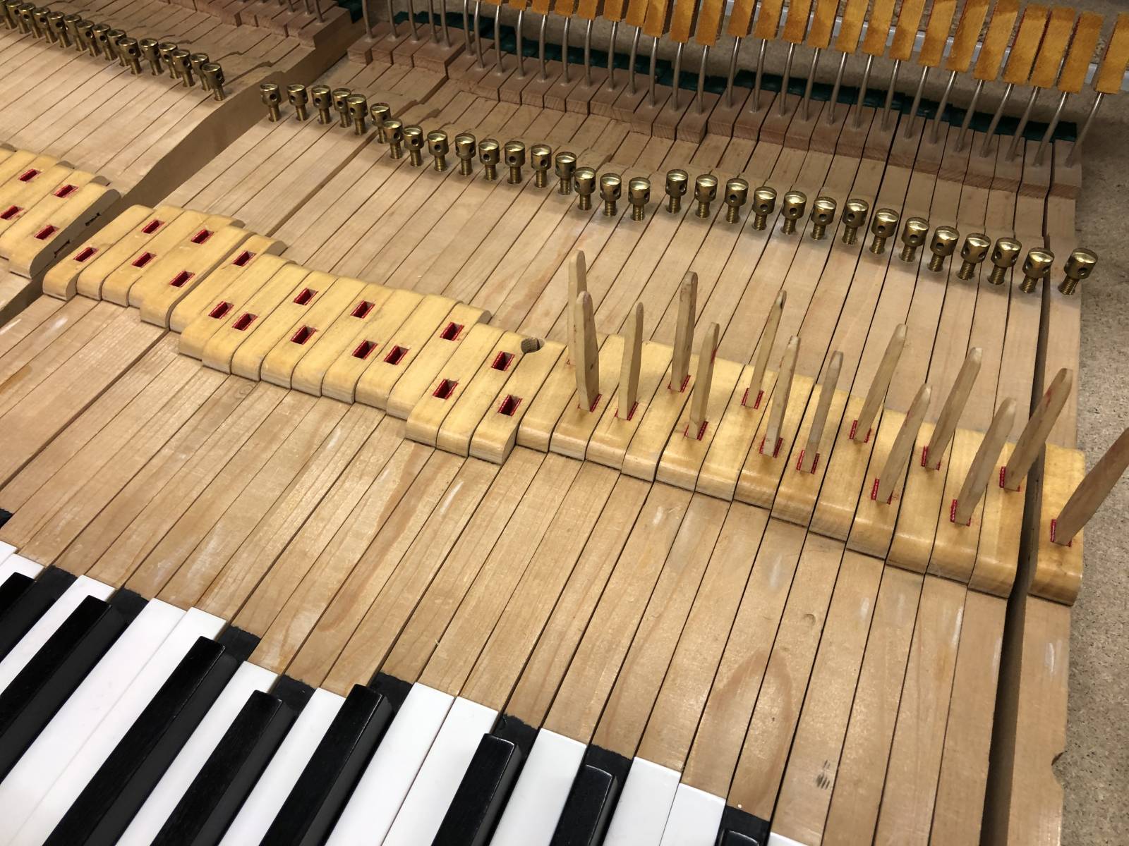 Restauration de Piano à queue de la marque haut de gamme Steinway & Sons