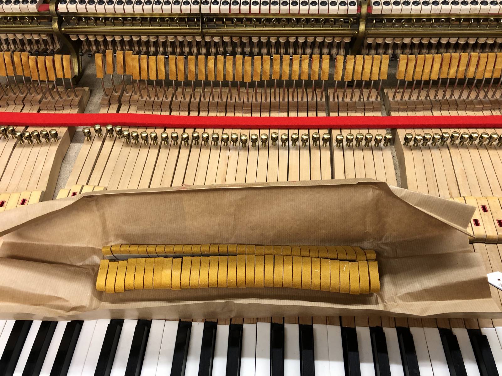 Restauration de Piano à queue de la marque haut de gamme Steinway & Sons