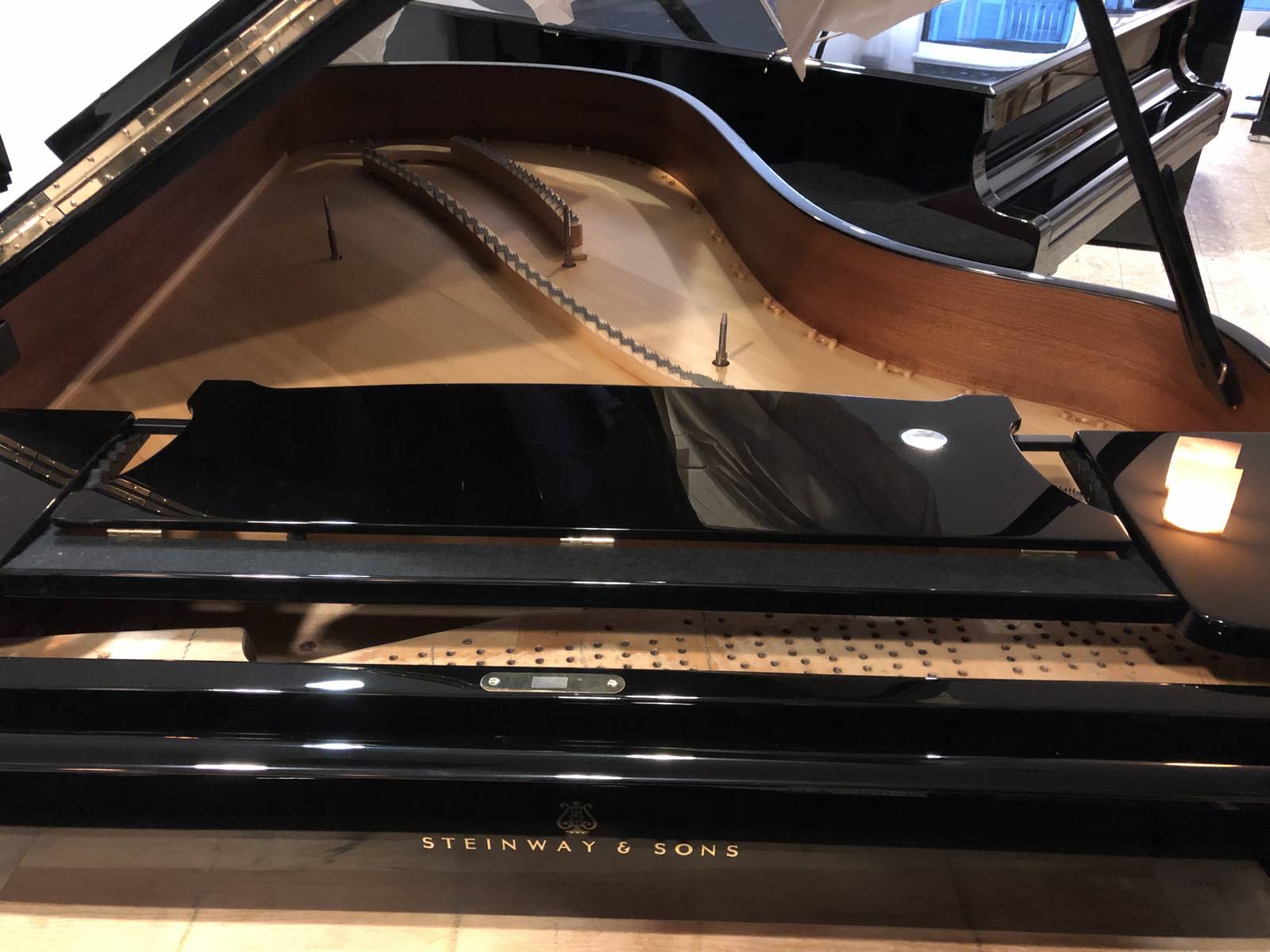 Restauration de Piano à queue de la marque haut de gamme Steinway & Sons