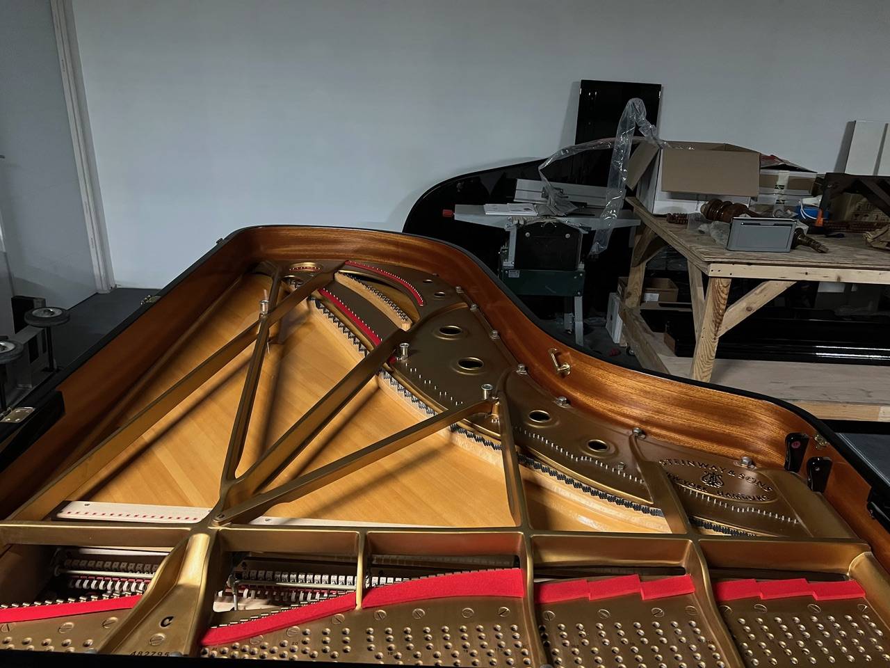 Restauration d'un Steinway & Sons modèle C de 1980 pour un client de Pernes-les-Fontaines
