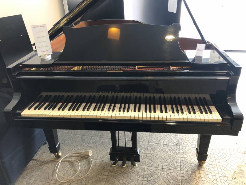 Restauration de Piano à queue de la marque haut de gamme Steinway & Sons
