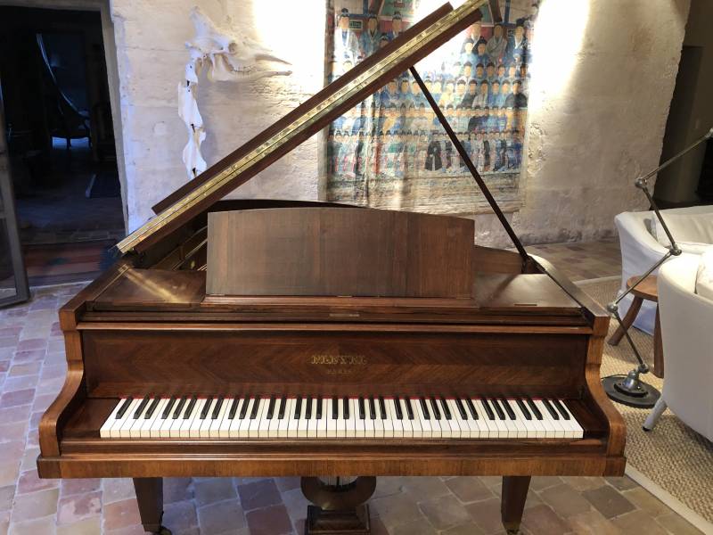 Accord pour des pianos haut de gammes dans le Luberon