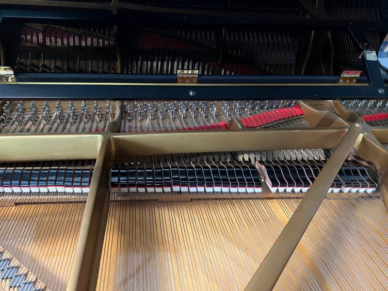 Restauration d'un Steinway & Sons modèle C de 1980 pour un client de Pernes-les-Fontaines